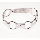 <strong>Ошейник кожаный белый с кольцами шириной 20мм 3112-3</strong> <br />
Изготовлен из натуральной кожи. <div class="charTableblock"><div><span>Материал</span>: кожа</div><div><span>Цвет</span>: белый</div></div> Ошейник кожаный белый с кольцами шириной 20мм 3112-3
Изготовлен из натуральной кожи.