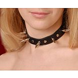 <strong>Чёрный кожаный ошейник с шипами и цепочкой</strong> <br />
Изготовлен из натуральной кожи с велюровой подкладкой. <div class="charTableblock"><div><span>Материал</span>: кожа</div><div><span>Цвет</span>: черный</div><div><span>Производитель</span>: Sitabella, Россия</div></div> Чёрный кожаный ошейник с шипами и цепочкой
Изготовлен из натуральной кожи с велюровой подкладкой.