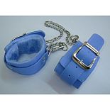 <strong>Голубые оковы на ноги с мехом внутри</strong> <br />
Оковы. <div class="charTableblock"><div><span>Материал</span>: кожзам</div><div><span>Цвет</span>: другой</div><div><span>Производитель</span>: Sitabella, Россия</div></div> Голубые оковы на ноги с мехом внутри
Оковы.