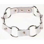 <strong>Белый ошейник с колечками</strong> <br />
Изготовлен из натуральной кожи. <div class="charTableblock"><div><span>Материал</span>: кожа</div><div><span>Производитель</span>: Sitabella, Россия</div></div> Белый ошейник с колечками
Изготовлен из натуральной кожи.
