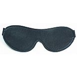 <strong>Черная кожаная маска на глаза</strong> <br />
Черная кожаная маска на глаза. Крепится на резинке. <div class="charTableblock"><div><span>Цвет</span>: черный</div><div><span>Материал</span>: кожа</div><div><span>Тип</span>: маска</div><div><span>Производитель</span>: БДСМ арсенал, Россия</div></div> Черная кожаная маска на глаза
Черная кожаная маска на глаза. Крепится на резинке.