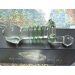 <strong>Стеклянная анальная пробка с ручкой и зелёной спиралью</strong> <br />
Стеклянная анальная пробка с ручкой и зелёной спиралью. <div class="charTableblock"><div><span>Длина, см</span>: 15.00</div><div><span>Диаметр, см</span>: 4.00</div><div><span>Материал</span>: силикон</div><div><span>Длина, см</span>: 13-16</div><div><span>Диаметр, см</span>: 4</div></div> Стеклянная анальная пробка с ручкой и зелёной спиралью
Стеклянная анальная пробка с ручкой и зелёной спиралью.