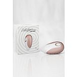 <strong>Бесконтактный стимулятор клитора Satisfyer Pro Deluxe перезаряжаемый</strong> <br />
Satisfyer – Новая технология бесконтактной стимуляции клитора, совмещающая вакуумную стимуляцию и волновую пульсацию. <div class="charTableblock"> </div> Бесконтактный стимулятор клитора Satisfyer Pro Deluxe перезаряжаемый
Satisfyer – Новая технология бесконтактной стимуляции клитора, совмещающая вакуумную стимуляцию и волновую пульсацию.