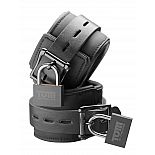 ��������� � ������� - Tom of Finland  
��� ����������� ��������� ����������� � ������.