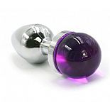 <strong>Серебристая анальная пробка с фиолетовой сферой в основании - 6 см.</strong> <br />
Анальная пробка из алюминия размер S. <div class="charTableblock"><div><span>Длина, см</span>: 6.00</div><div><span>Диаметр, см</span>: 2.80</div><div><span>Материал</span>: металл</div><div><span>Длина, см</span>: 5-8</div><div><span>Диаметр, см</span>: 2</div></div> Серебристая анальная пробка с фиолетовой сферой в основании - 6 см.
Анальная пробка из алюминия размер S.