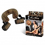 <strong>Поддержка с подушкой DELUXE PLUSH LEOPARD</strong> <br />
Страстный секс - мечта, комфортный страстный секс - предел мечтаний! Мягкая подушка под голову из леопардового плюша с длинным ворсом с широкими стропами с регулирующейся длиной. <div class="charTableblock"> </div> Поддержка с подушкой DELUXE PLUSH LEOPARD
Страстный секс - мечта, комфортный страстный секс - предел мечтаний! Мягкая подушка под голову из леопардового плюша с длинным ворсом с широкими стропами с регулирующейся длиной.