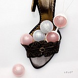 ����������� ������ Luna Beads (LELO) 
��������: 2 ������� ������, 2 ������� ������, ����� ������
������: ������� �������, ��������� ��������� �����������
������ ������: 89 x 35 x 16 ��
������� ������: 35 ��
��� �������: 2 x 28 �, 2 � 37 �


