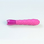 <strong>Шикарный розовый вибромассажер Ceres Lace</strong> <br />
Шикарный мощный семи-скоростной вибромассажер небольшого Размера. Выполнен в сложной дизайнерской технике зеркальный эффект с использованием пластика, а также невероятно мягкого шелковистого силикона с рельефной поверхностью в виде сеточки.
Абсолютно водонепроницаемый, поставляется в комплекте с мешочком для хранения.
<br><br>Упакован в соблазнительную подарочную коробку с красочным рисунком. Размер: 13.25 см х 3.75 см, работает от 2 батареек типа АА - в комплект не входят! <div class="charTableblock"><div><span>Длина, см</span>: 13.25</div><div><span>Диаметр, см</span>: 3.75</div><div><span>Длина, см</span>: 13-16</div><div><span>Диаметр, см</span>: 3</div></div> Шикарный розовый вибромассажер Ceres Lace
Шикарный мощный семи-скоростной вибромассажер небольшого Размера. Выполнен в сложной дизайнерской технике зеркальный эффект с использованием пластика, а также невероятно мягкого шелковистого силикона с рельефной поверхностью в виде сеточки.
Абсолютно водонепроницаемый, поставляется в комплекте с мешочком для хранения.
<br><br>Упакован в соблазнительную подарочную коробку с красочным рисунком. Размер: 13.25 см х 3.75 см, работает от 2 батареек типа АА - в комплект не входят!