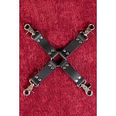 <strong>Черный кожаный бондажный переходник </strong> <br />
Переходник бондажный 4-сторонний.<div class="charTableblock"><div><span>Материал</span>: кожа</div><div><span>Производитель</span>: ToyFa, Китай</div></div> Черный кожаный бондажный переходник
Переходник бондажный 4-сторонний.