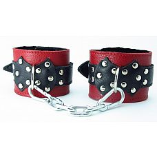 <strong>Наручи c натуральным мехом на пряжке 51011ars</strong> <br />
<div class="charTableblock"><div><span>Материал</span>: кожа</div><div><span>Цвет</span>: черный; красный, розовый</div><div><span>Производитель</span>: БДСМ арсенал, Россия</div></div> Наручи c натуральным мехом на пряжке 51011ars