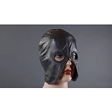 <strong>Чёрный кожаный полушлем с прорезями для глаз</strong> <br />
Необычный полушлем с прорезями для глаз выполнен из натуральной мягкой кожи и декорирован шнуровкой, позволяющей регулировать Размер.<div class="charTableblock"><div><span>Материал</span>: кожа</div><div><span>Производитель</span>: Подиум, Россия</div></div> Чёрный кожаный полушлем с прорезями для глаз
Необычный полушлем с прорезями для глаз выполнен из натуральной мягкой кожи и декорирован шнуровкой, позволяющей регулировать Размер.