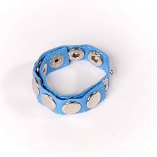 <strong>Голубая утяжка на пенис</strong> <br />
Утяжка из искусственной кожи. Регулируемый Размер с помощью кнопок. <div class="charTableblock"> </div> Голубая утяжка на пенис
Утяжка из искусственной кожи. Регулируемый Размер с помощью кнопок.