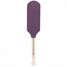 <strong>Фиолетовый пэддл Cherished Collection Leather and Suede Paddle - 41 см.</strong> <br />
Удобная шлёпалка с металлической ручкой, покрытой розовым золотом.<div class="charTableblock"><div><span>Материал</span>: кожа</div><div><span>Производитель</span>: Fifty Shades of Grey, Великобритания</div><div><span>Длина, см</span>: 41.00</div></div> Фиолетовый пэддл Cherished Collection Leather and Suede Paddle - 41 см.
Удобная шлёпалка с металлической ручкой, покрытой розовым золотом.