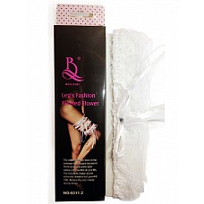 <strong>Подвязка невесты со стразами 02528</strong> <br />
Белая подвязка с кружевами, атласным бантиком со стразом посередине.<div class="charTableblock"><div><span>Размер</span>: XS (40-42); S (42-44); M (44-46); L (46-48); XL (48-50)</div><div><span>Цвет</span>: белый</div></div> Подвязка невесты со стразами 02528
Белая подвязка с кружевами, атласным бантиком со стразом посередине.