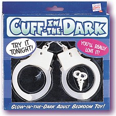 <strong>Светящиеся в темноте наручники 2653-00 BX SE</strong> <br />
Наручники для эротических игр из пластика светящиеся в темноте.<div class="charTableblock"><div><span>Материал</span>: пластик</div><div><span>Цвет</span>: белый</div><div><span>Производитель</span>: California Exotic Novelties, США</div></div> Светящиеся в темноте наручники 2653-00 BX SE
Наручники для эротических игр из пластика светящиеся в темноте.