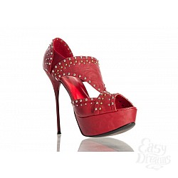 Кожаные туфли с металлическими заклепками Кожаные туфли с металлическими заклепками